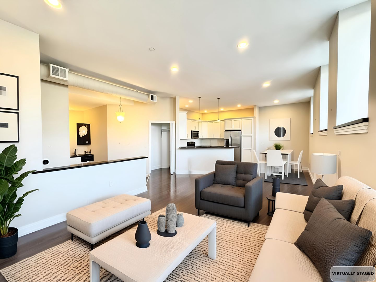 Kalamazoo Apartment: 336 S Kalamazoo Mall