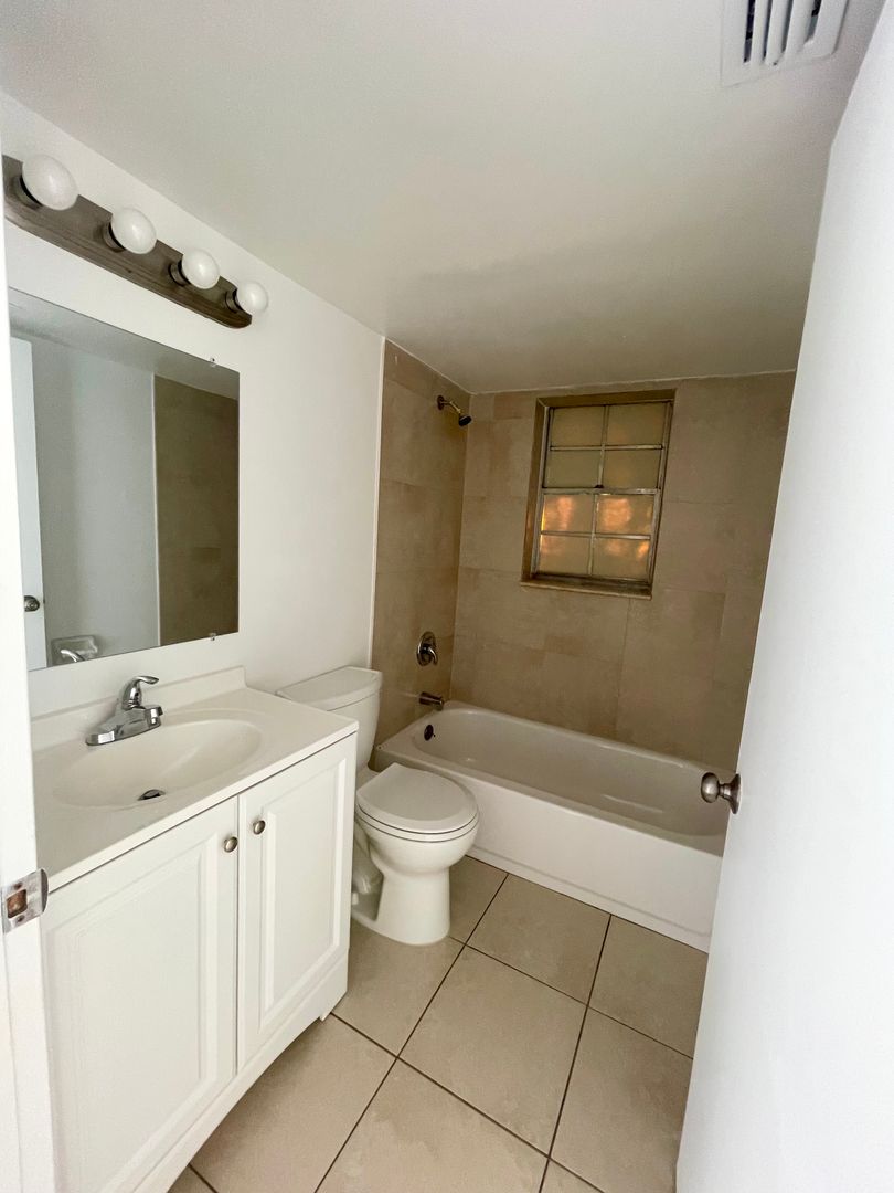 Lake Worth Apartment: 3440 Rudolf Road