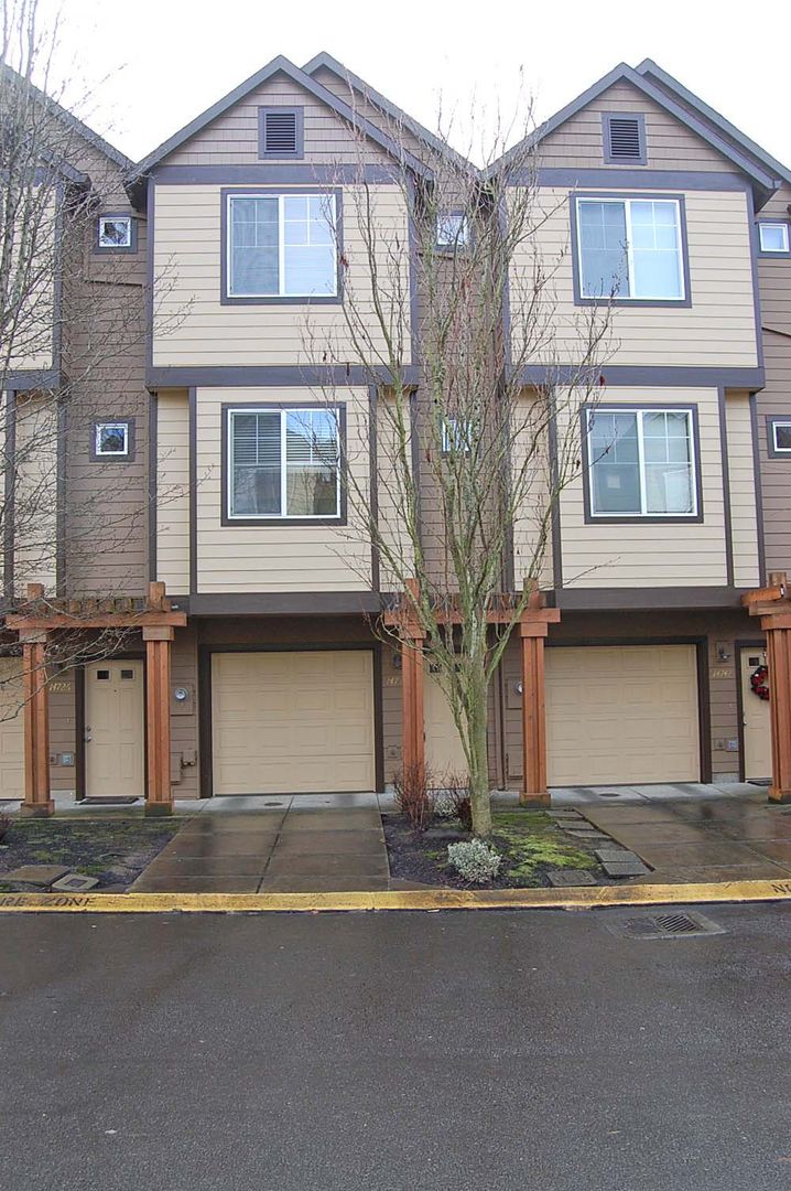 Beaverton House: 14742 SW Trout Creek Lane