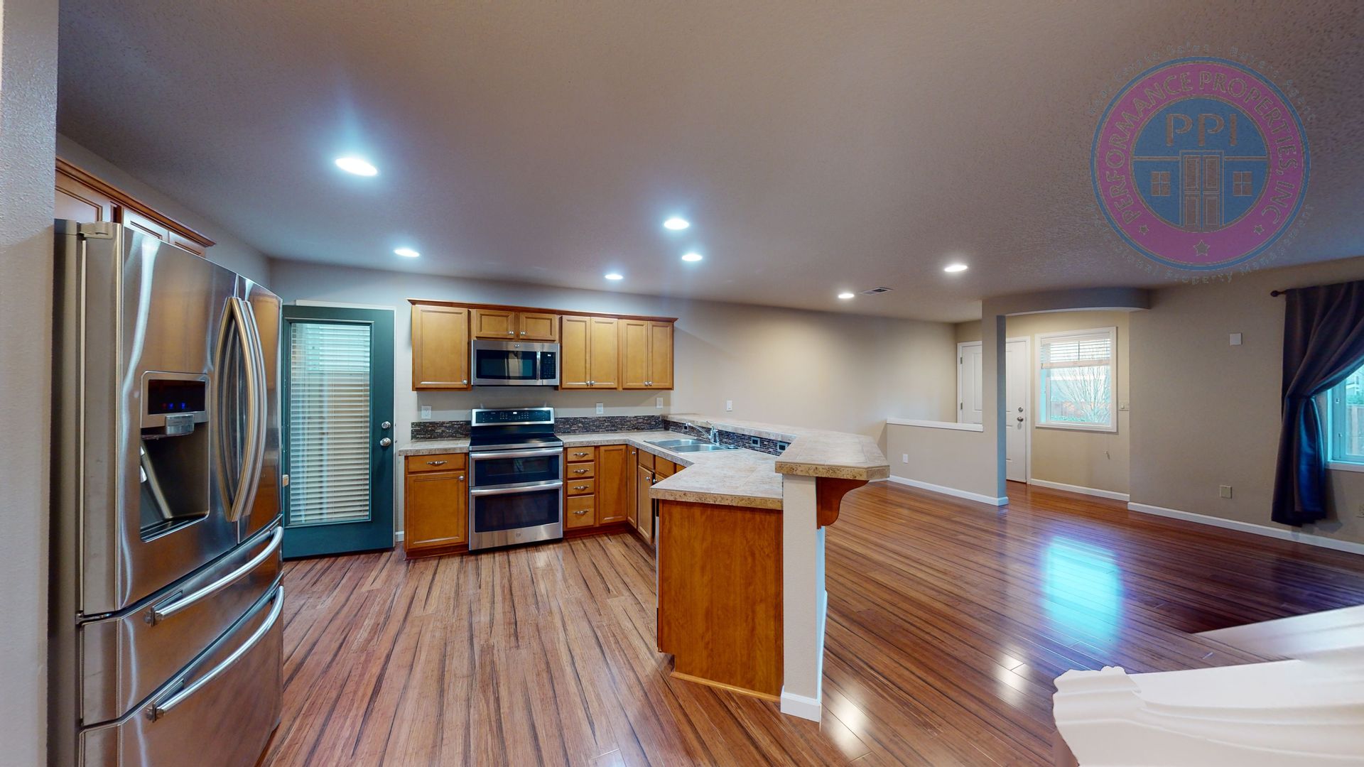 Beaverton House: 863 SW Windrose Terrace