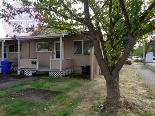 Portland Apartment: 7006 - 7012 SE Rhone Street
