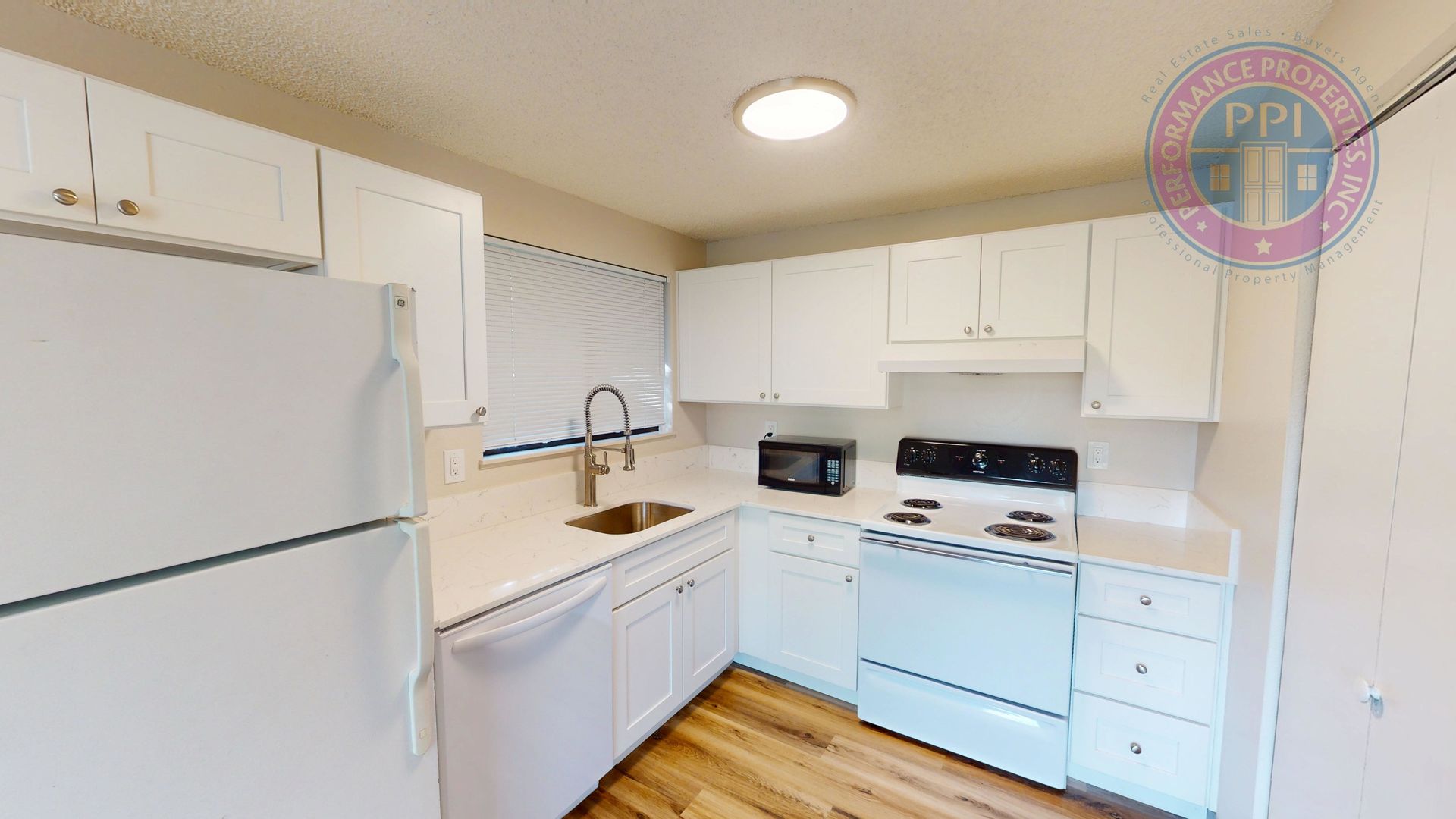 Portland Apartment: 1503 - 1507 SW Evans Street