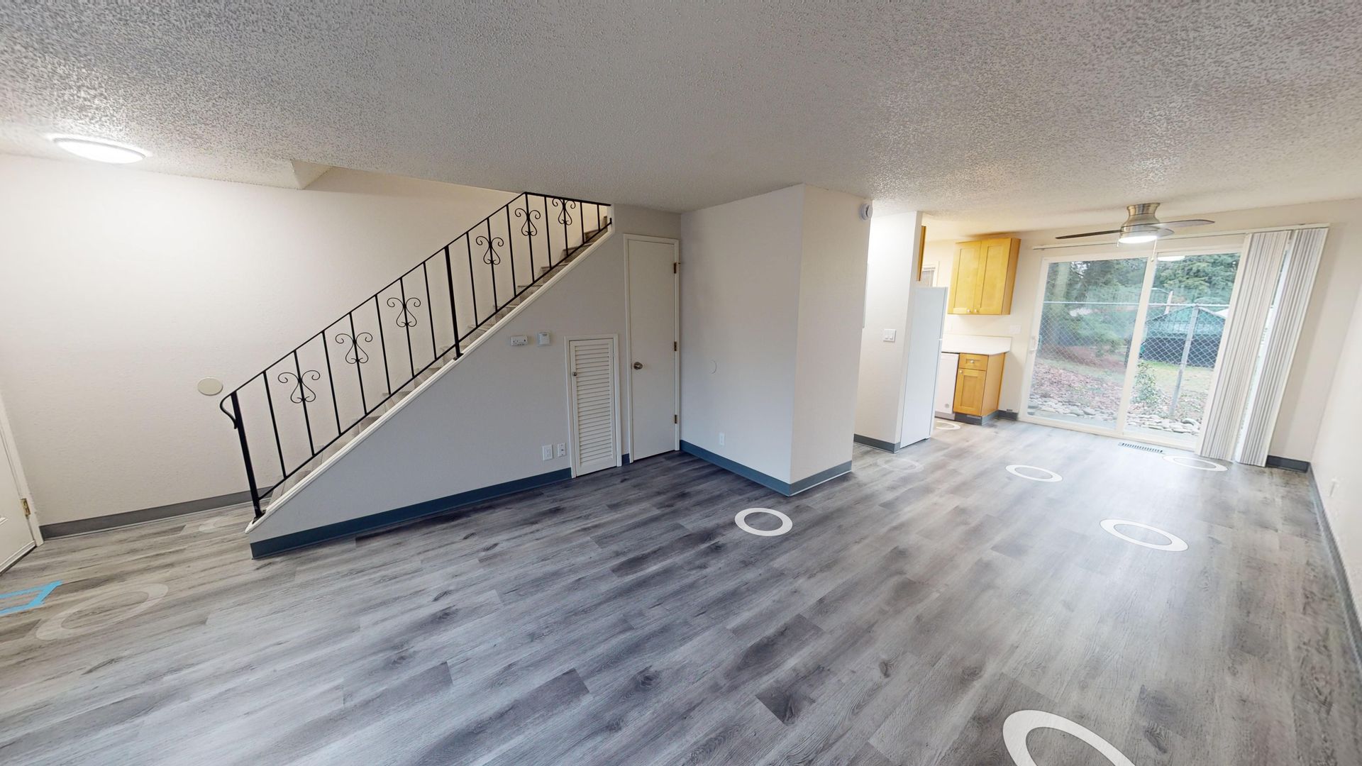 West Linn Apartment: 3595 Cedaroak Drive #1-16
