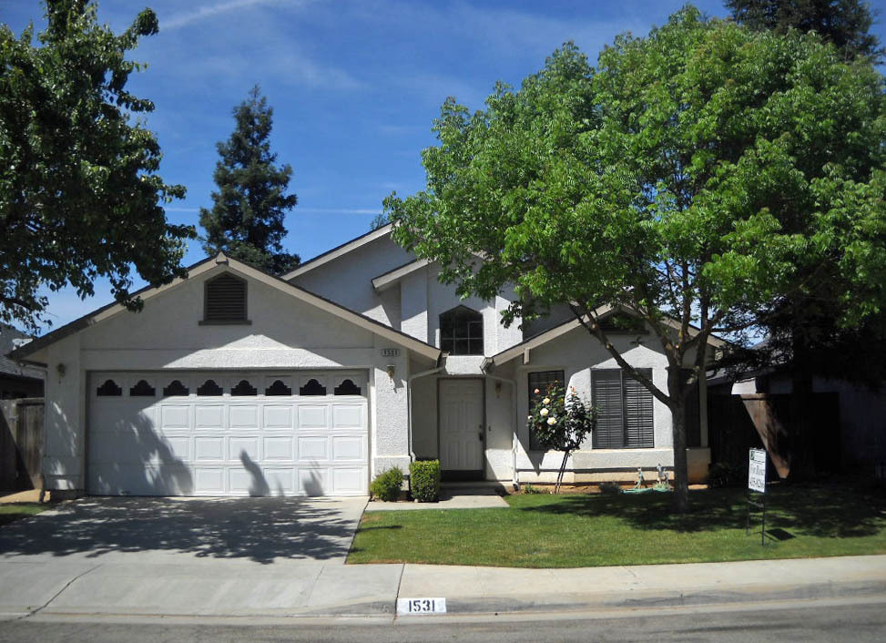 Clovis House: 1531 Houston