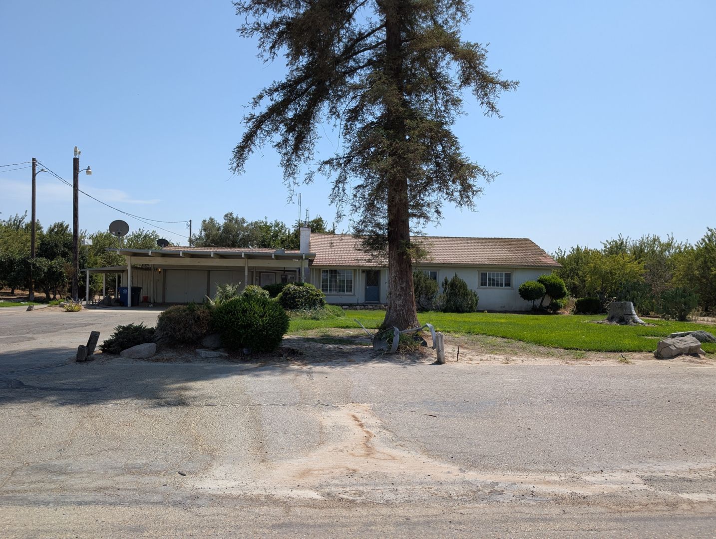 Kerman House: 17303 W Belmont Ave