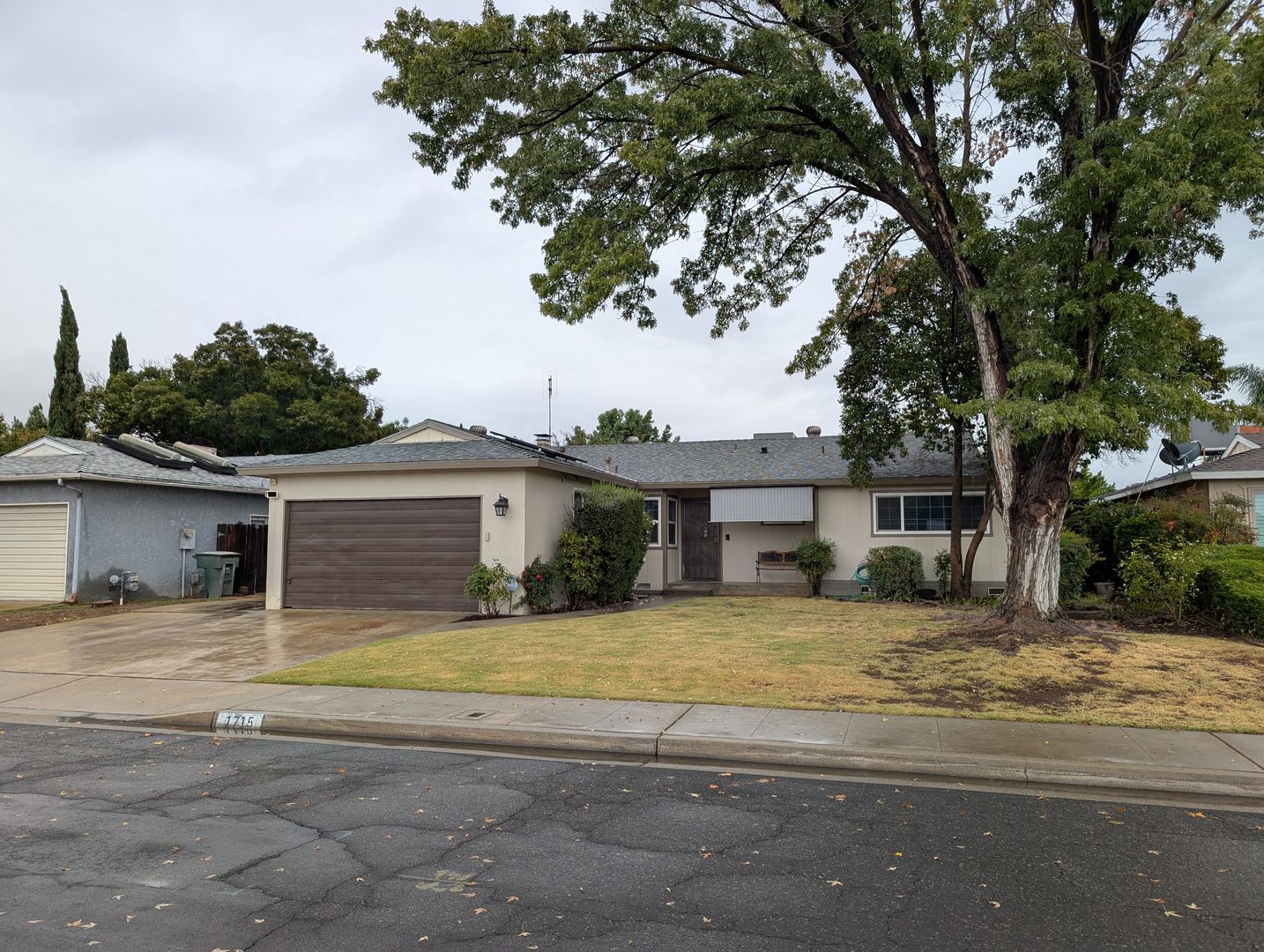 Clovis House: 1715 Fordham Ave