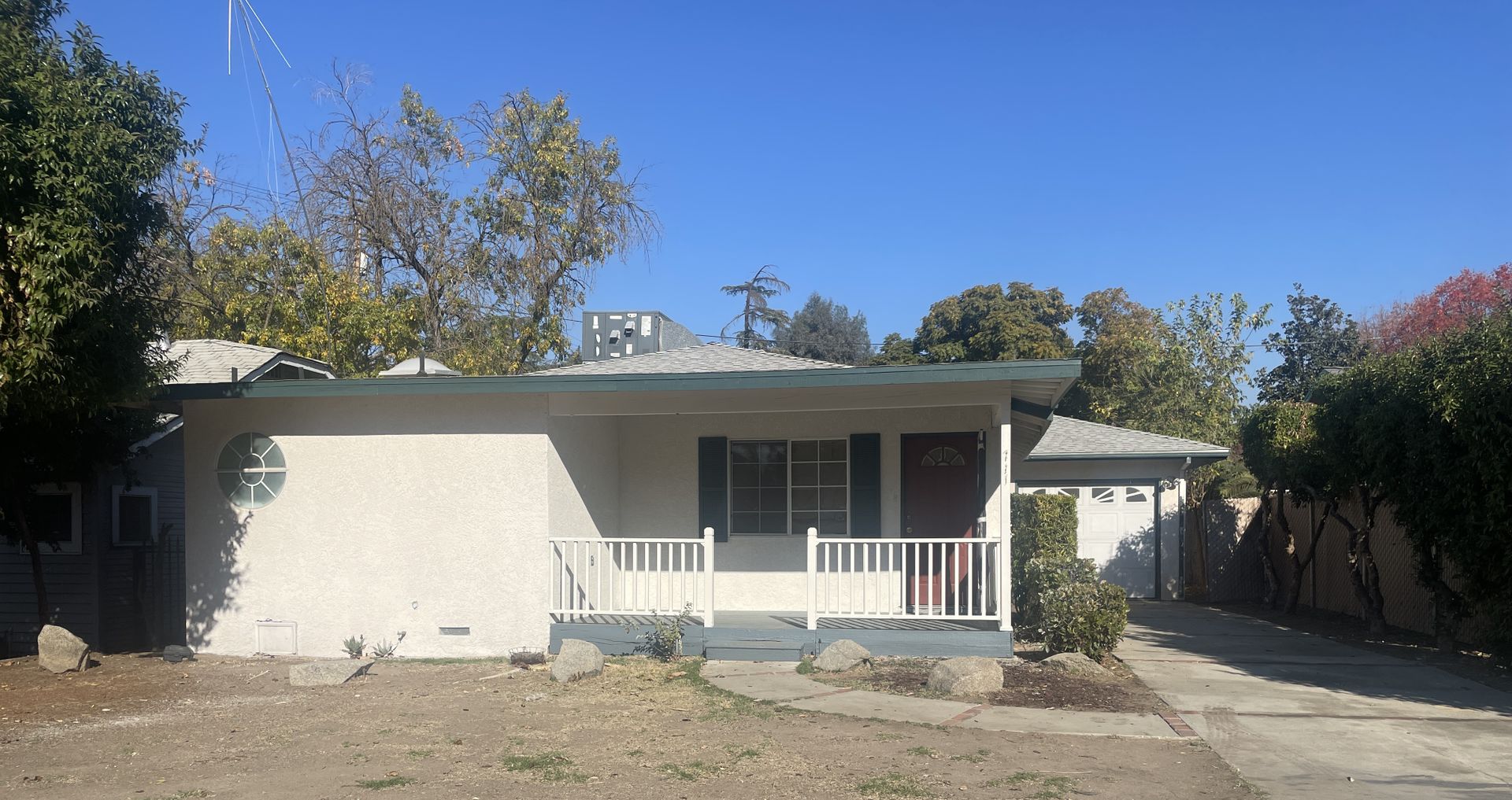 Fresno House: 711 E. Fountain Way