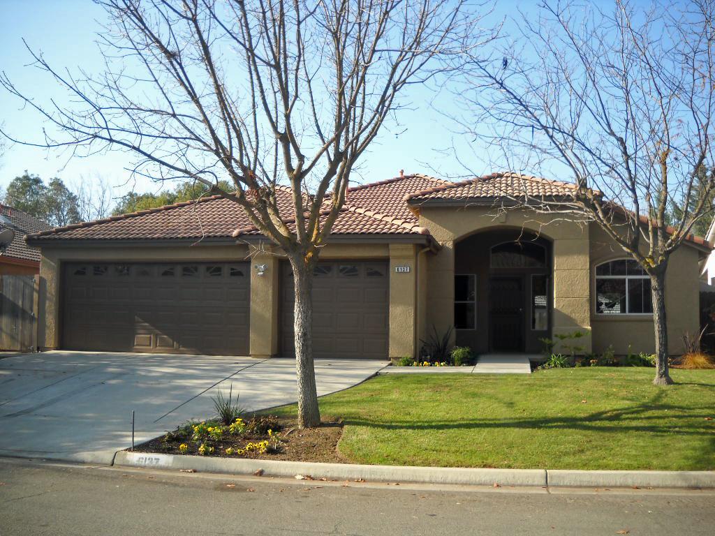 Fresno House: 6137 N. Alva Ave.