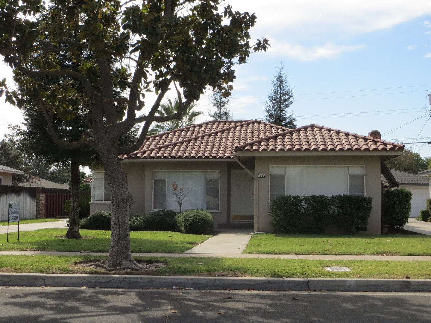 Fresno House: 1203 W. Brown Avenue