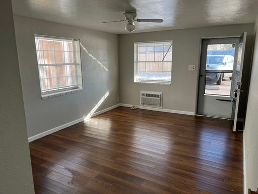 Studio Apartment with Utilities Included Near Downtown Denver