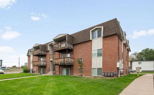 Updated 2-Bedroom Apartment with Patio in Central Greeley - UTILITIES INCLUDED – photo 1