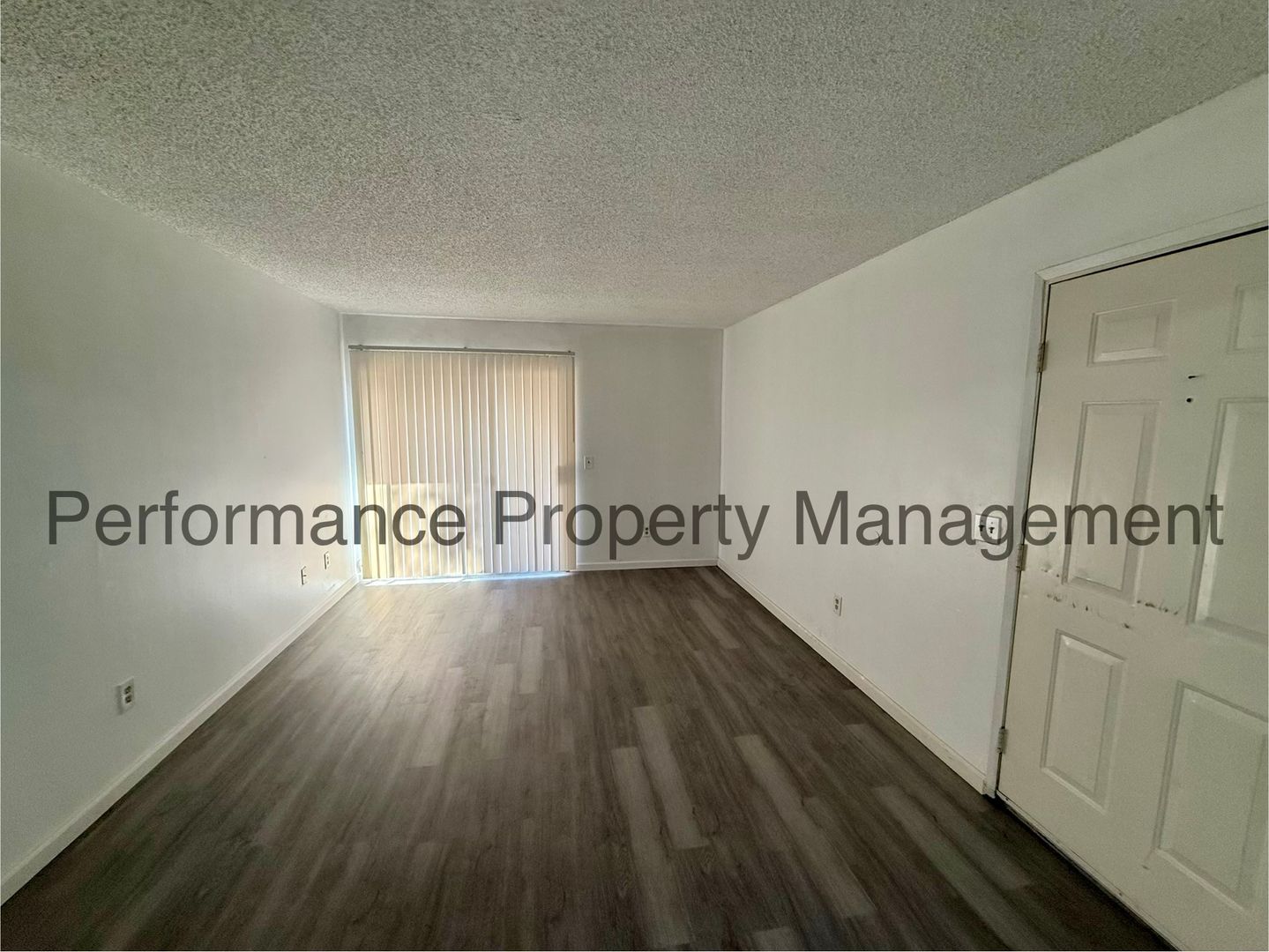 Bakersfield Apartment: 730 James Rd