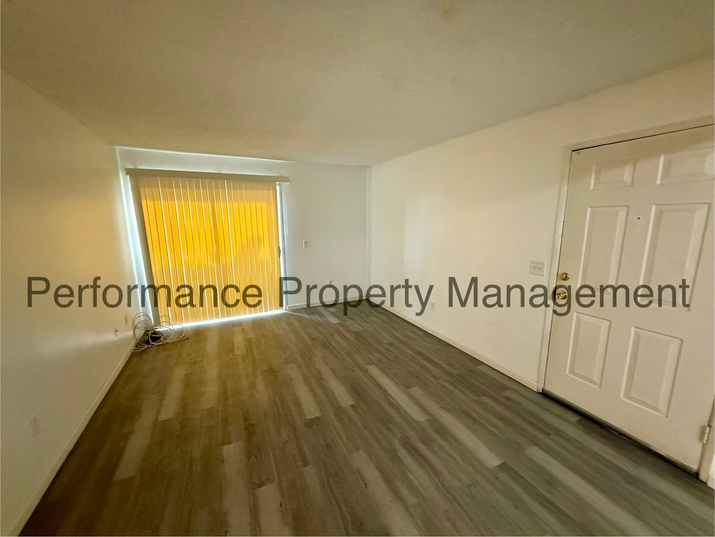 Bakersfield Apartment: 730 James Rd