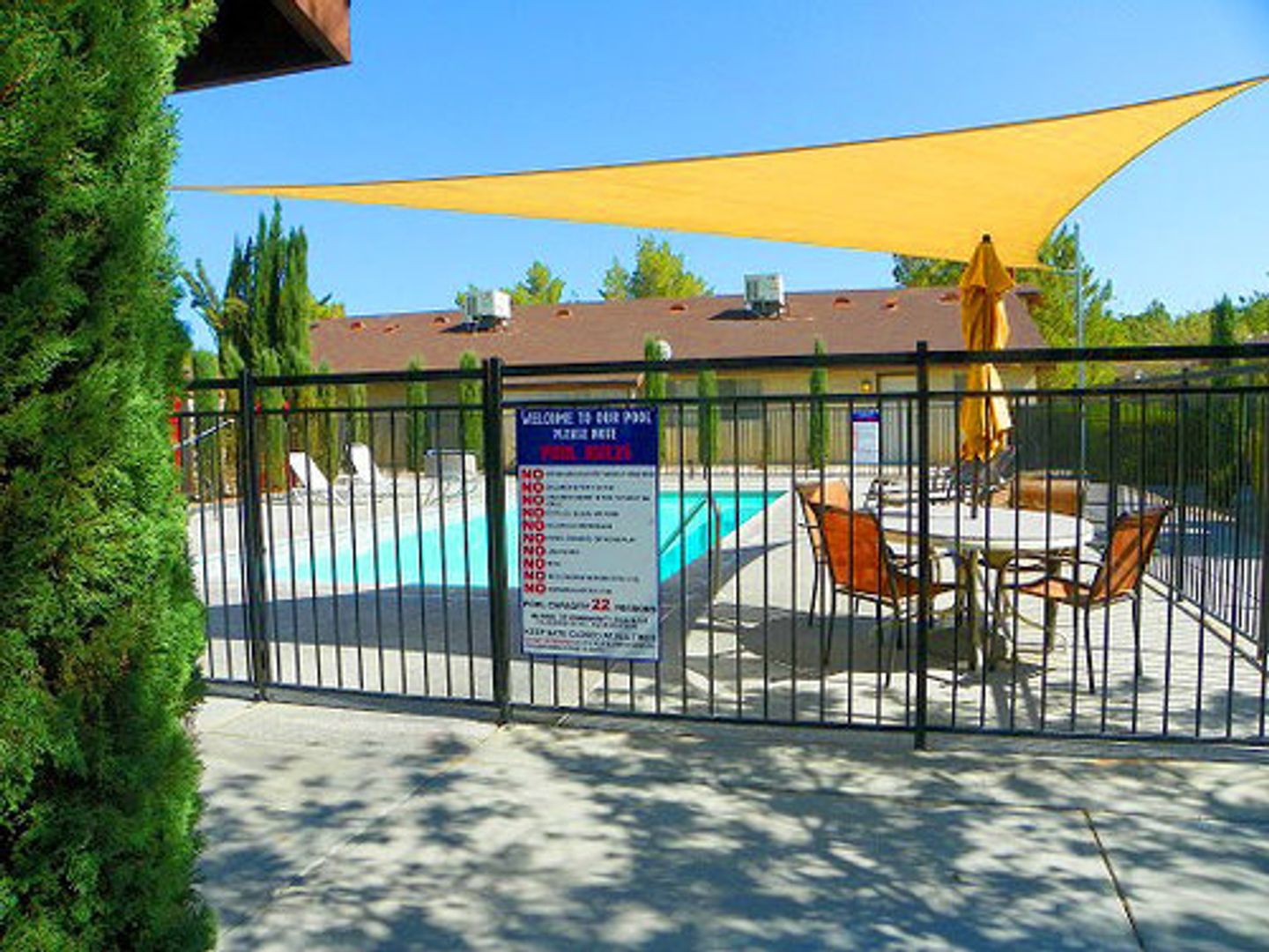 Ridgecrest Apartment: 840 E Ridgecrest Blvd #02