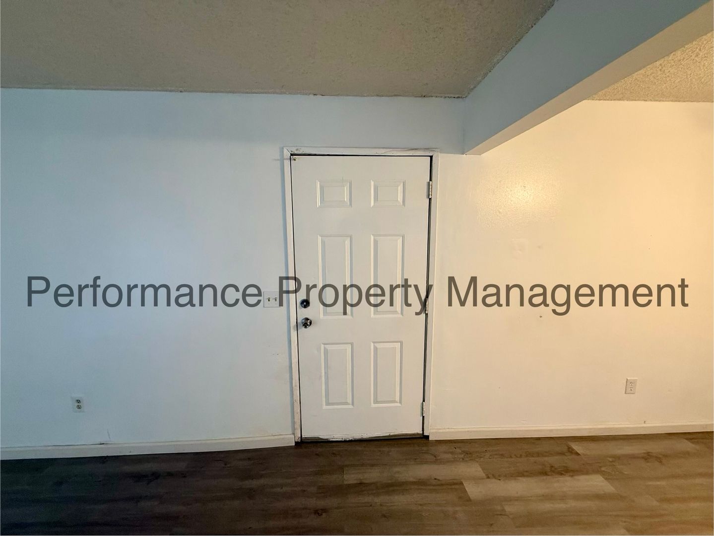 Bakersfield Apartment: 730 James Rd