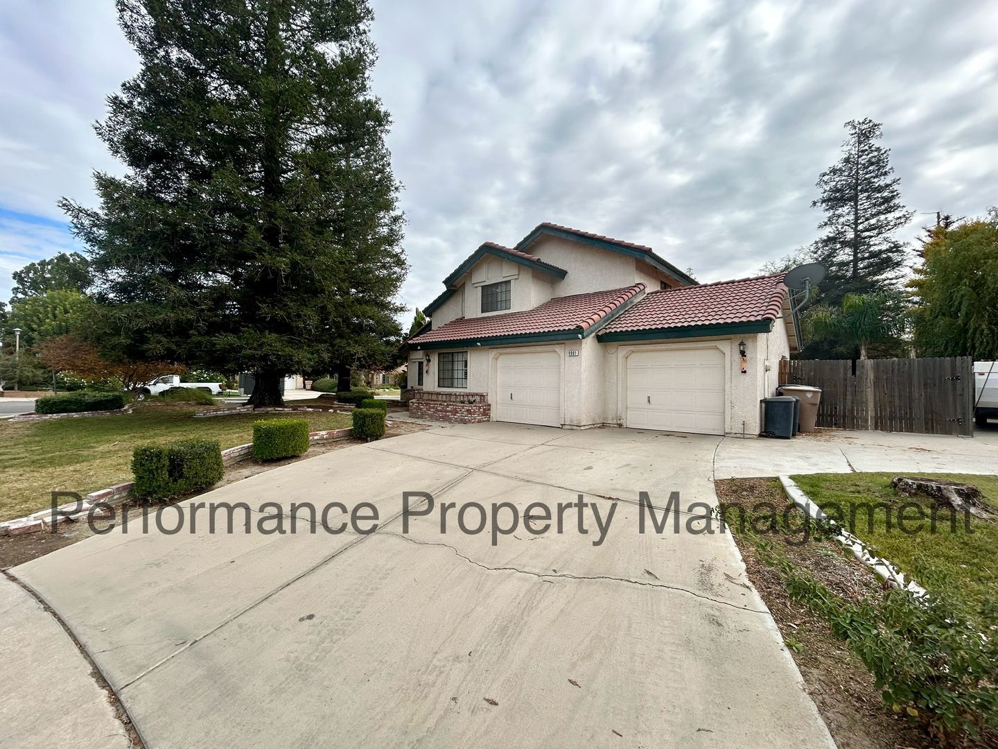 Bakersfield House: 9901 Seven Oak Ct