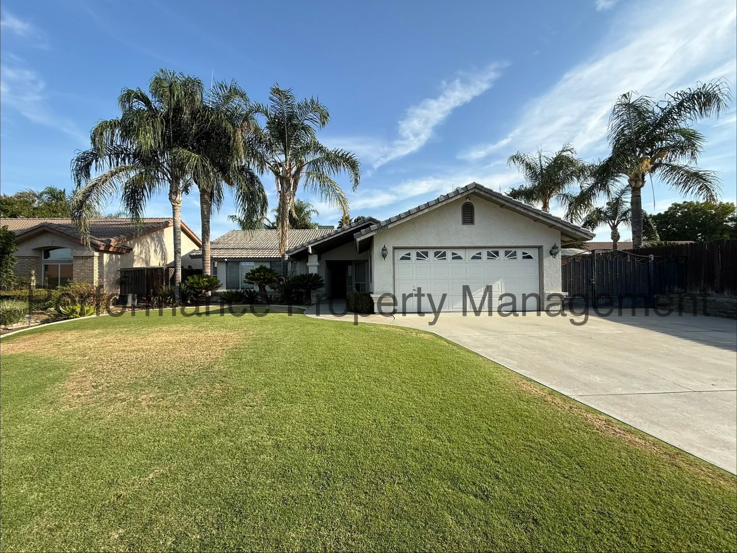 Bakersfield House: 10910 Mohican Dr