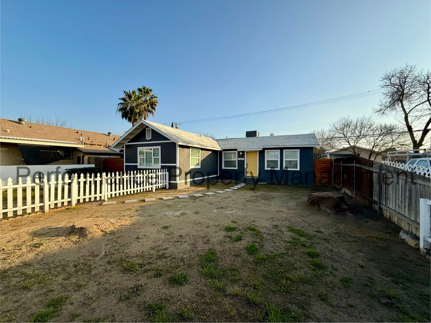 Bakersfield House: 1209 Woodrow Ave