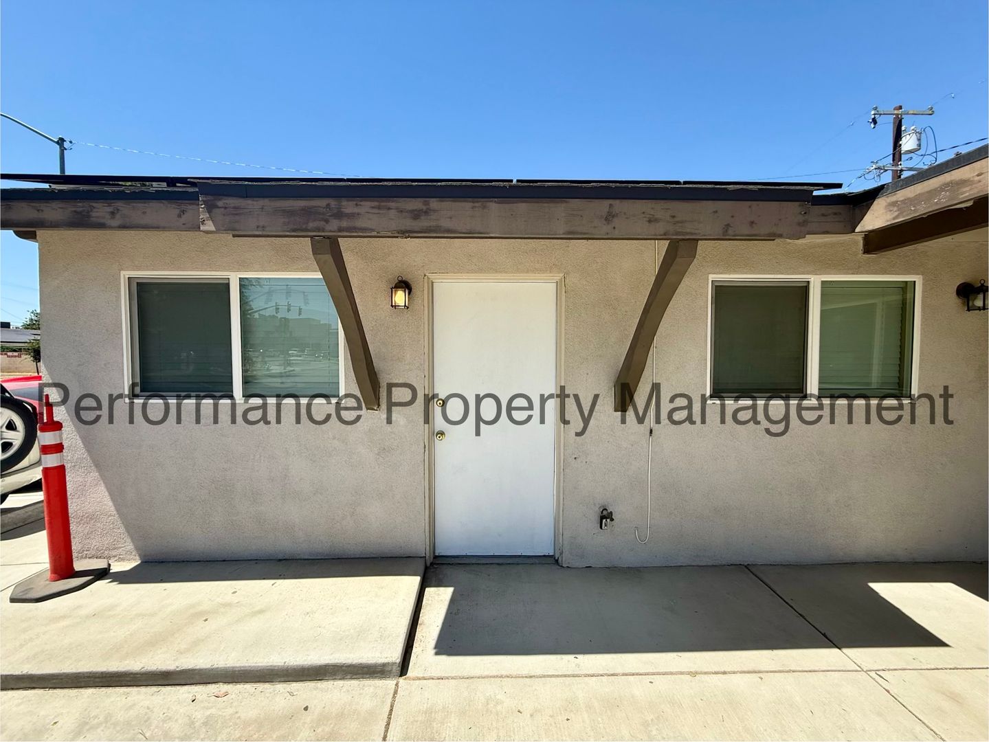Bakersfield Apartment: 4 N McDonald Way