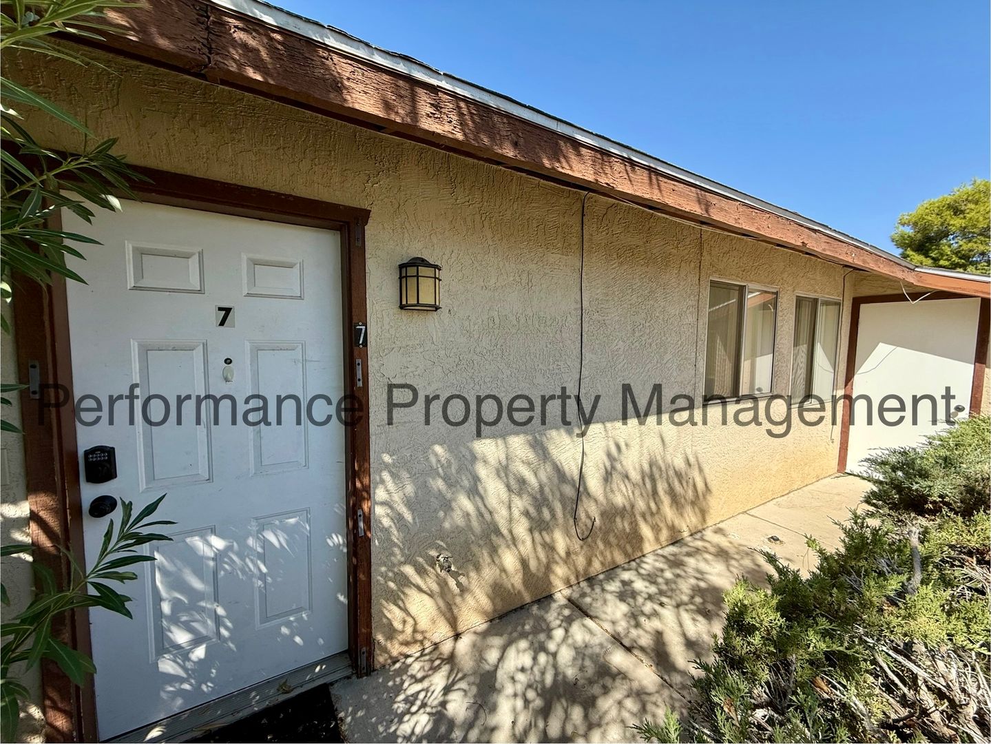 Ridgecrest Apartment: 840 E Ridgecrest Blvd #07