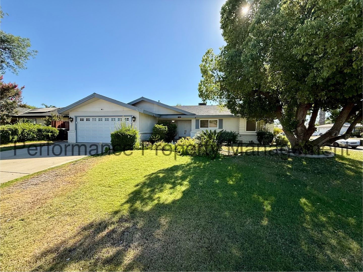 Bakersfield House: 2508 Prestwick Ct