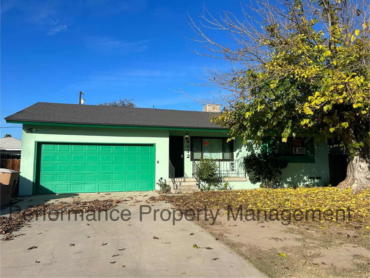 Bakersfield House: 4612 Bloomquist Dr