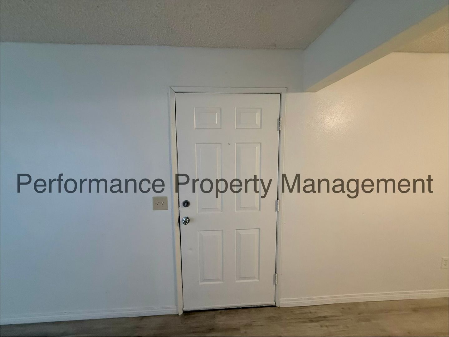 Bakersfield Apartment: 730 James Rd