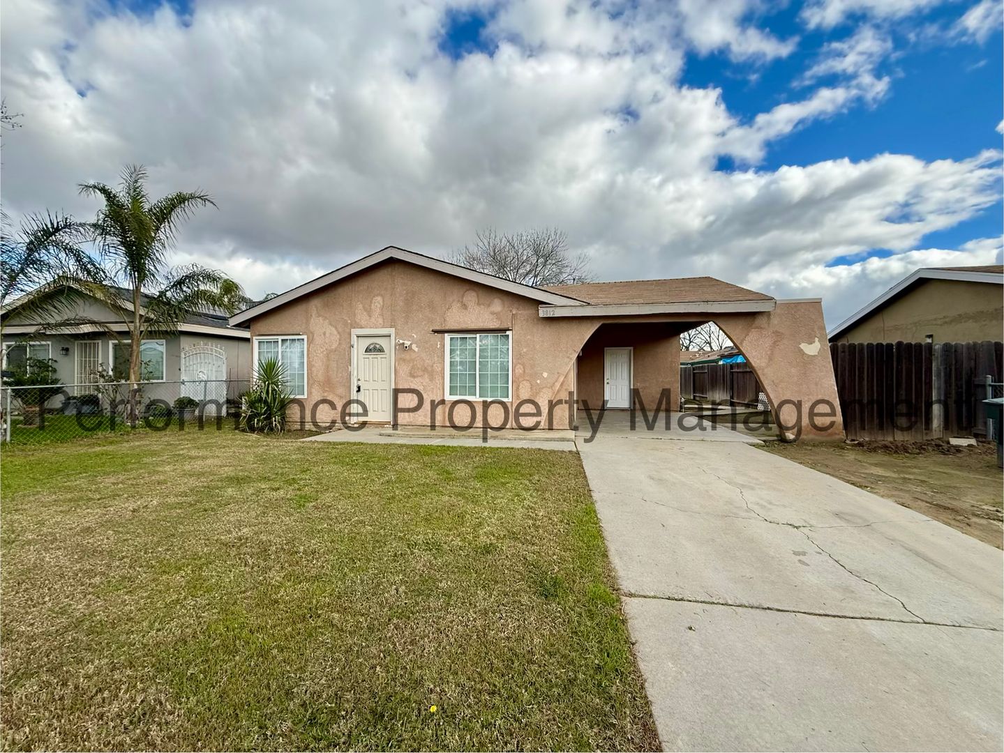 Bakersfield House: 3812 Grissom St