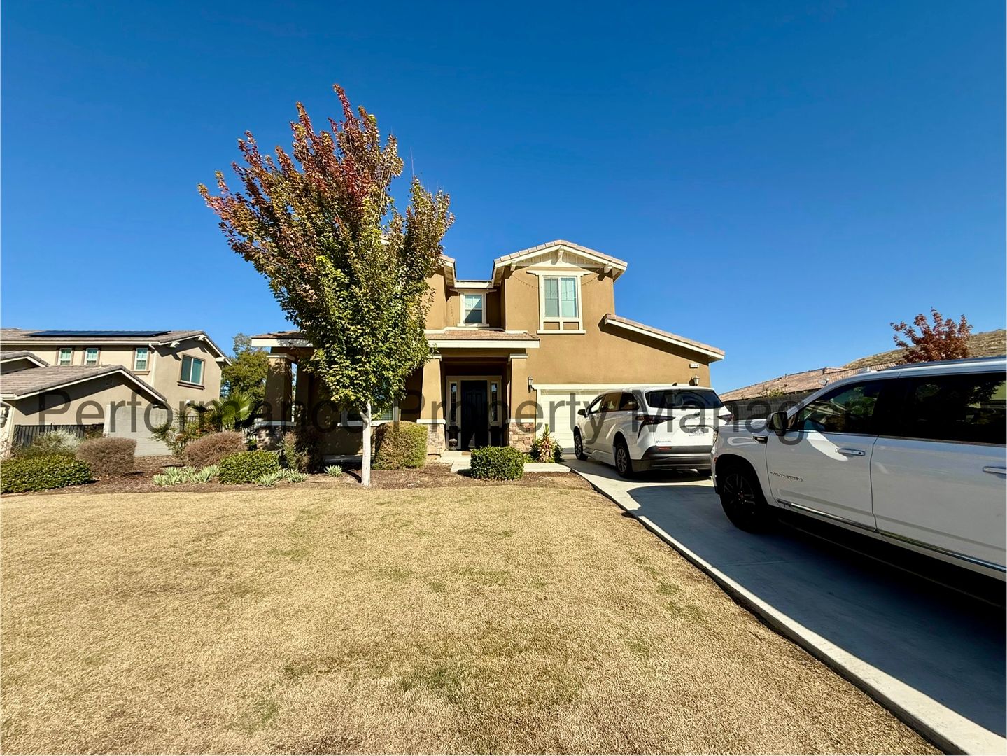 Bakersfield House: 15614 Via Bassano Dr