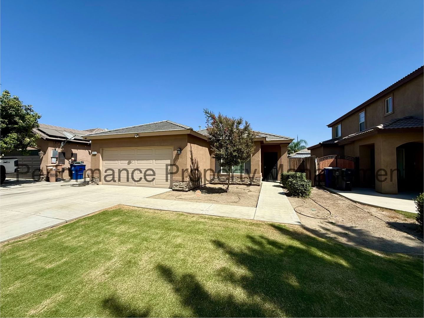 Bakersfield House: 7010 Olen Arnold Ave