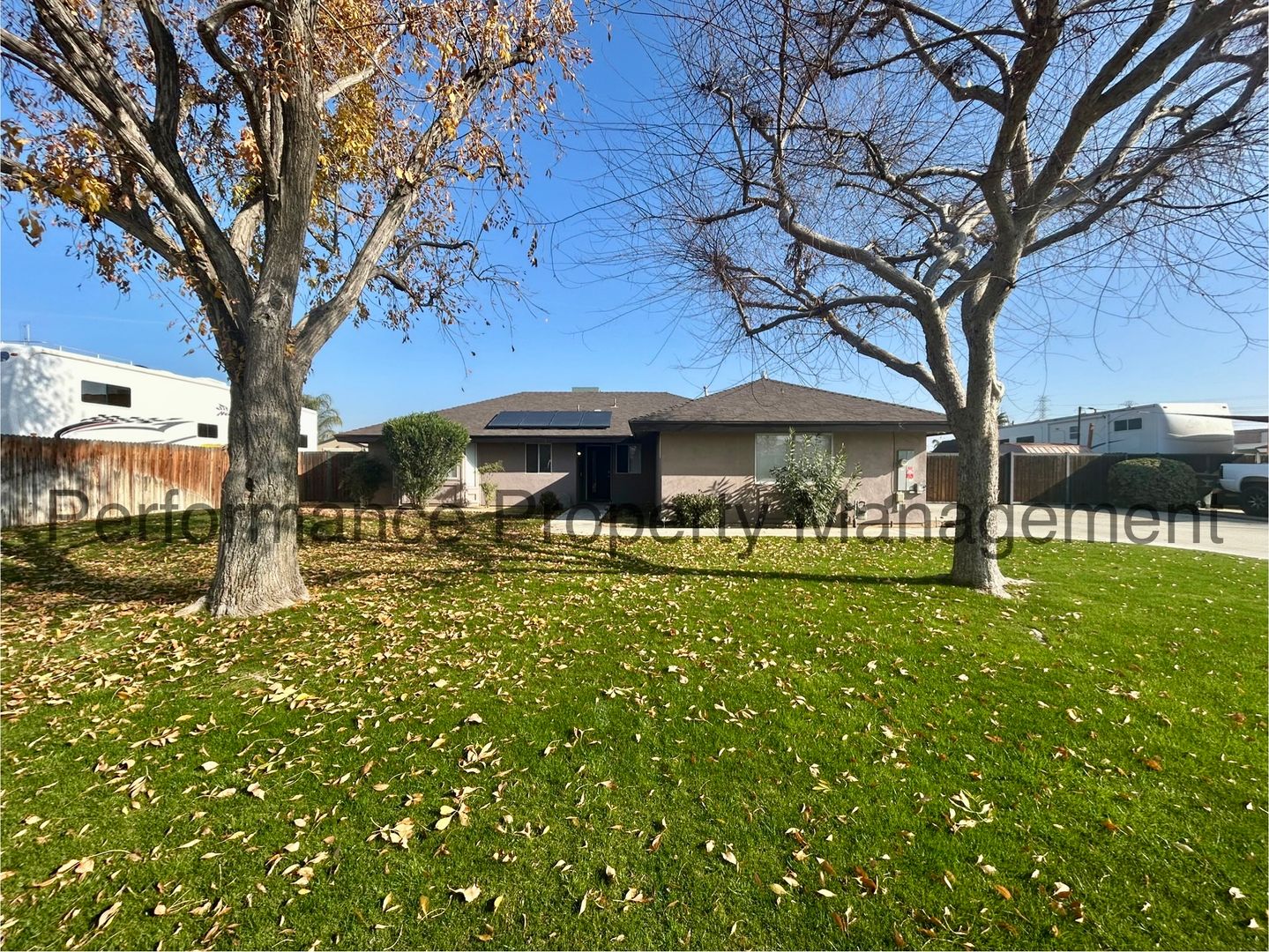 Bakersfield House: 3200 Granlee Ct