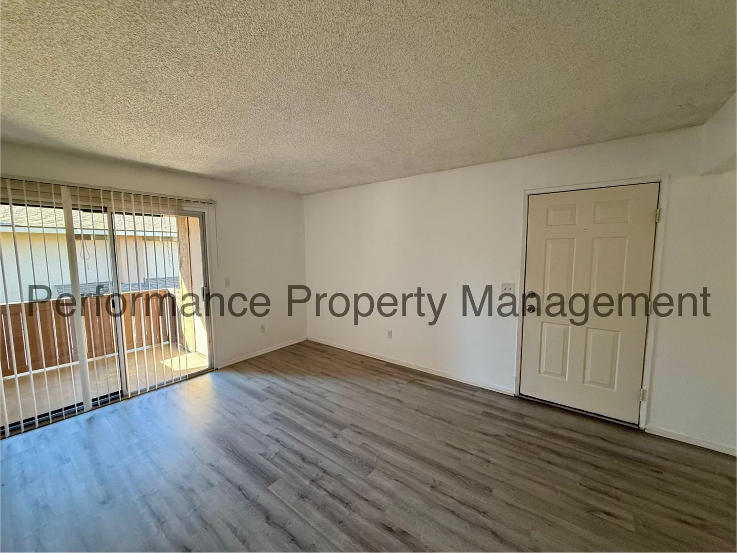 Bakersfield Apartment: 730 James Rd