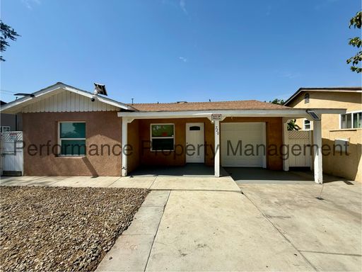 Cute 3 Bed/2 Bath Home in N Bakersfield w/ RBP & Deposit Alternative Option – photo 1