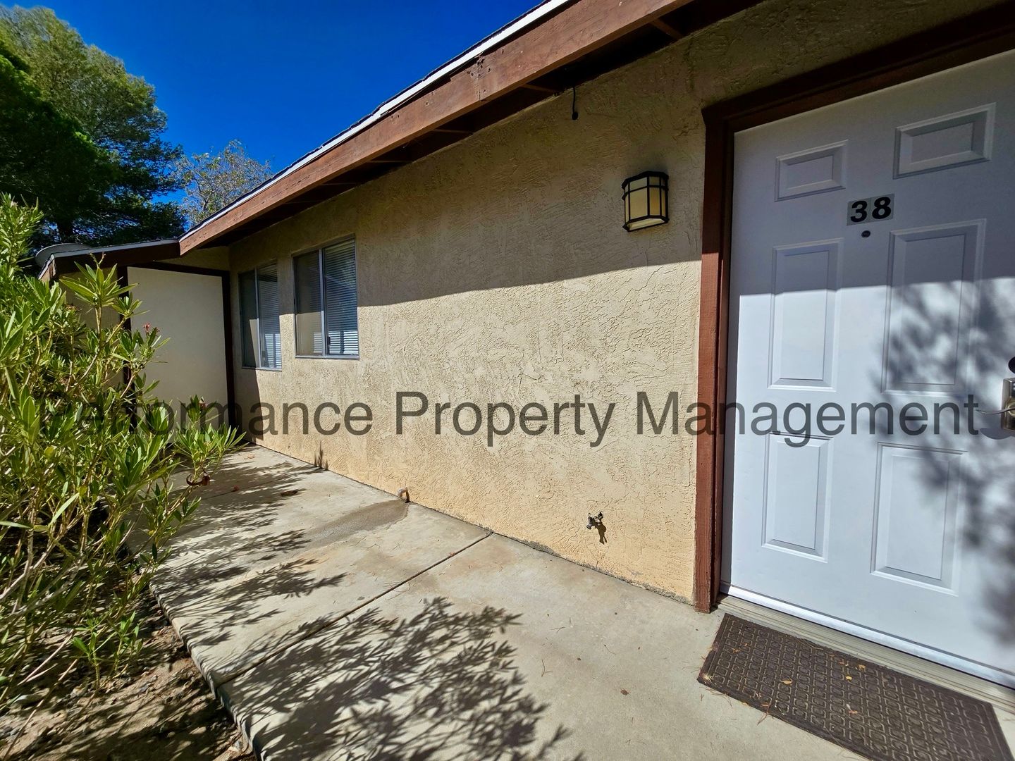 Ridgecrest Apartment: 840 E Ridgecrest Blvd #38