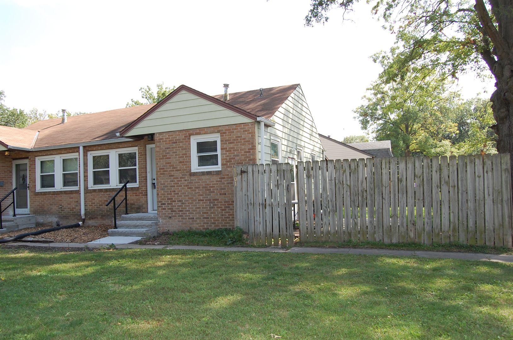 Lincoln Apartment: 4501-4511 Witherbee Blvd