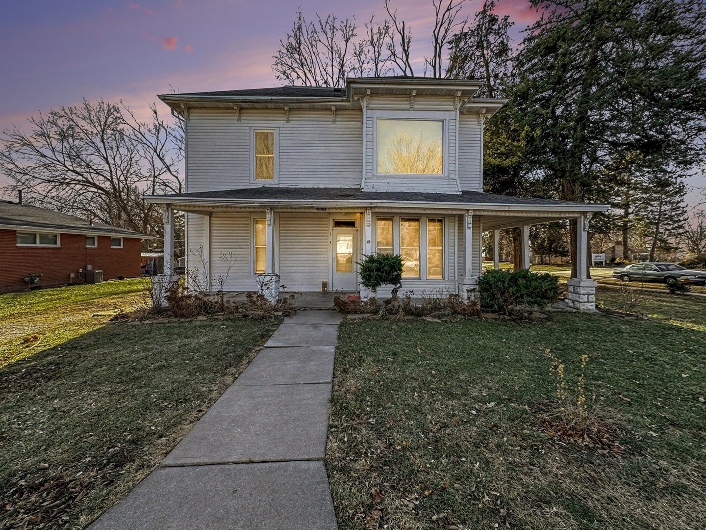 Lincoln Apartment: 6801 Lexington Avenue