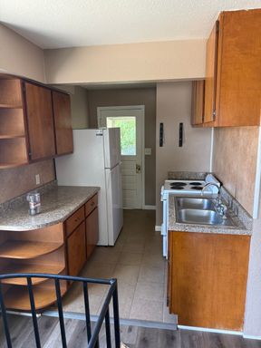 Beautiful 1 Bedroom Apartment