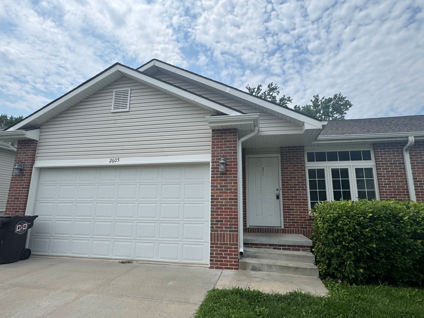 Lincoln Townhome: 2605 NW 52nd St