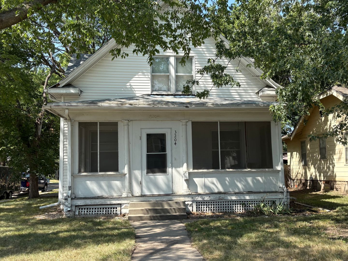 Lincoln House: 3204 Holdrege Street