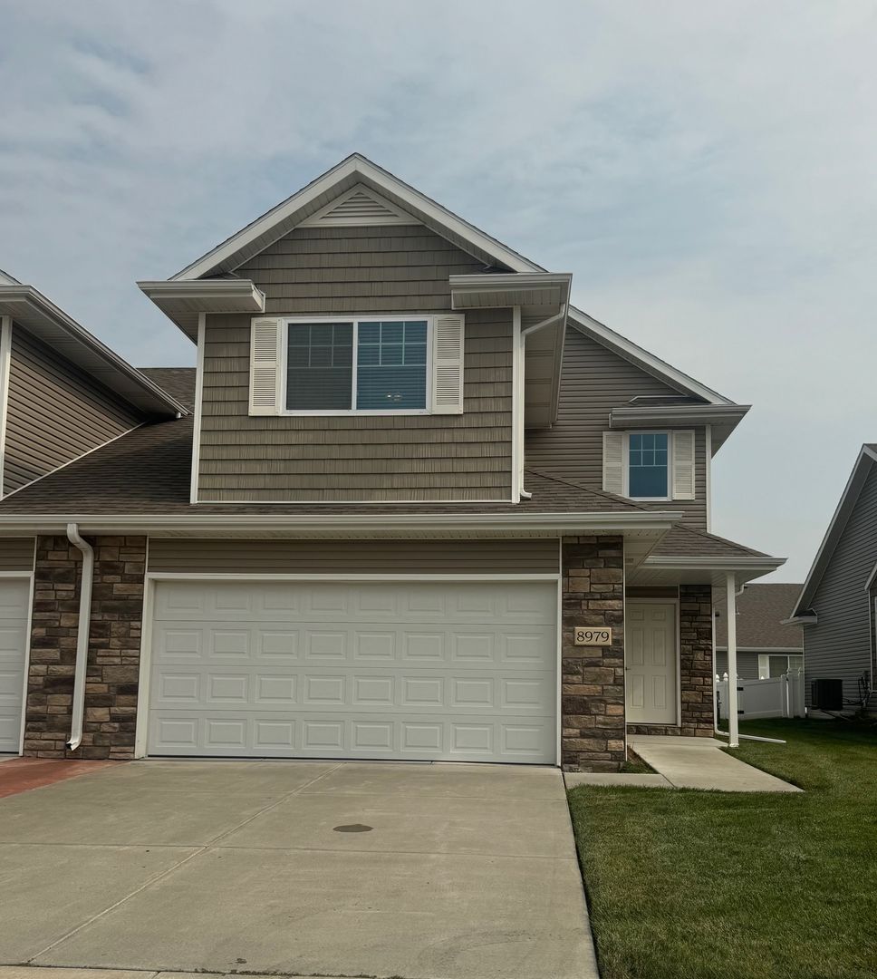 Lincoln House: 8979 Buckshot Rd