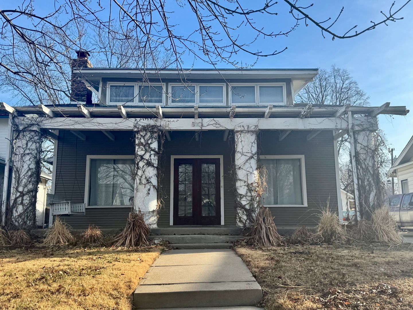 Lincoln House: 810 S 35th St