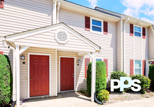 76 Evergreen Ln, Cedartown- Cozy 2 Bedroom/1.5 bathroom Townhome! Coming soon!