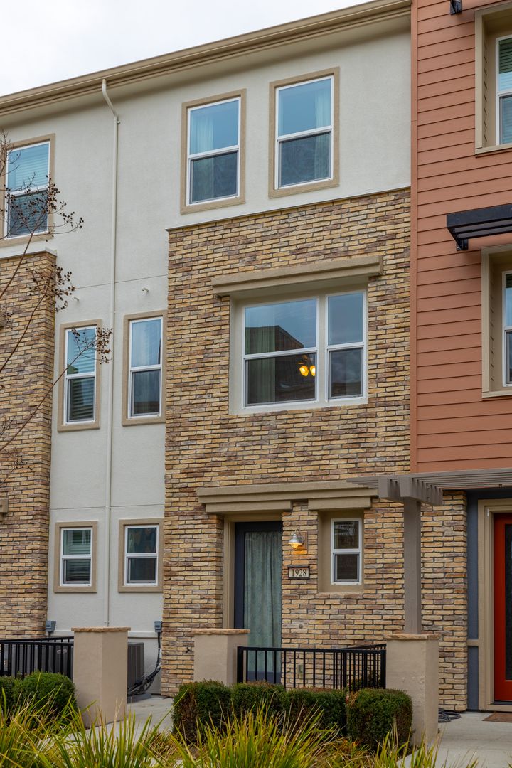 San Jose Townhome: 1928 Nevets Ln