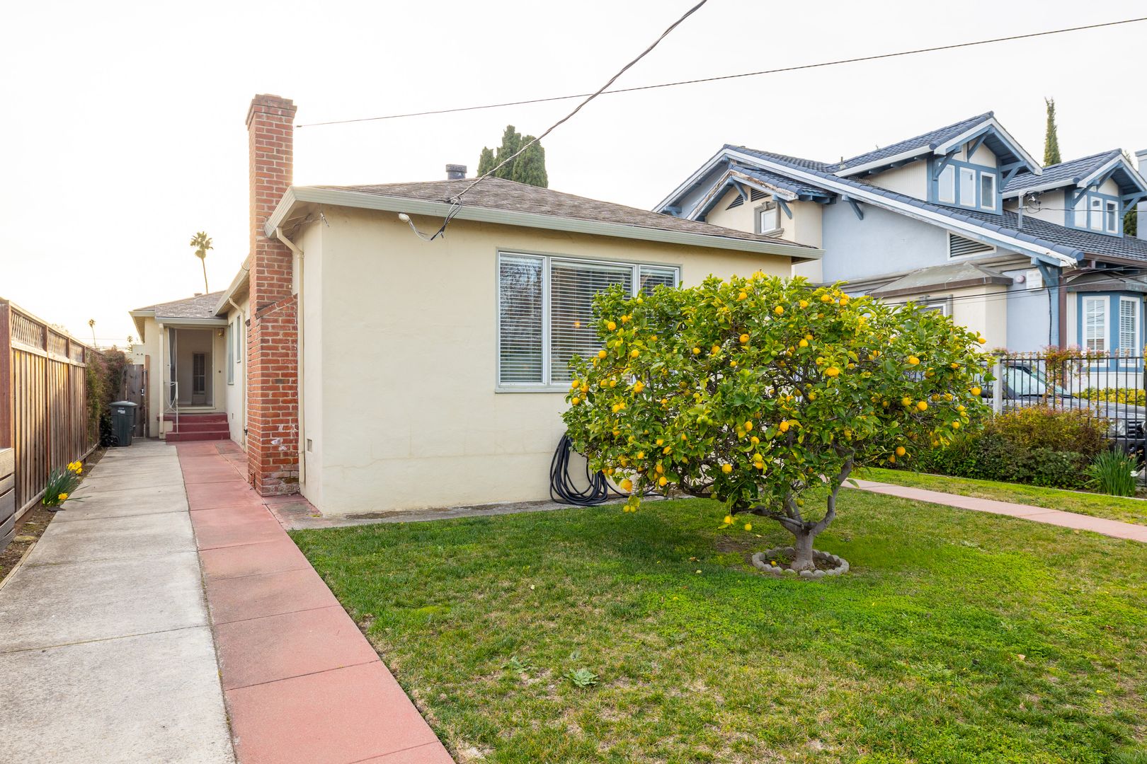 San Mateo Apartment: 600 South Idaho St