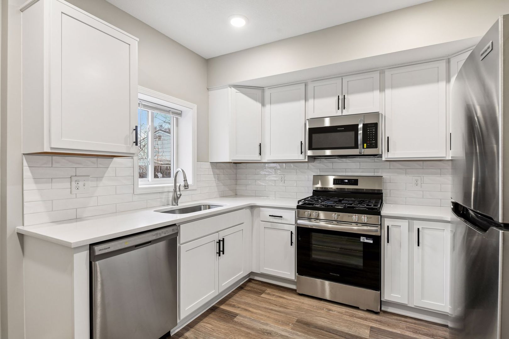 Minneapolis Apartment: 301 17th Ave Ne