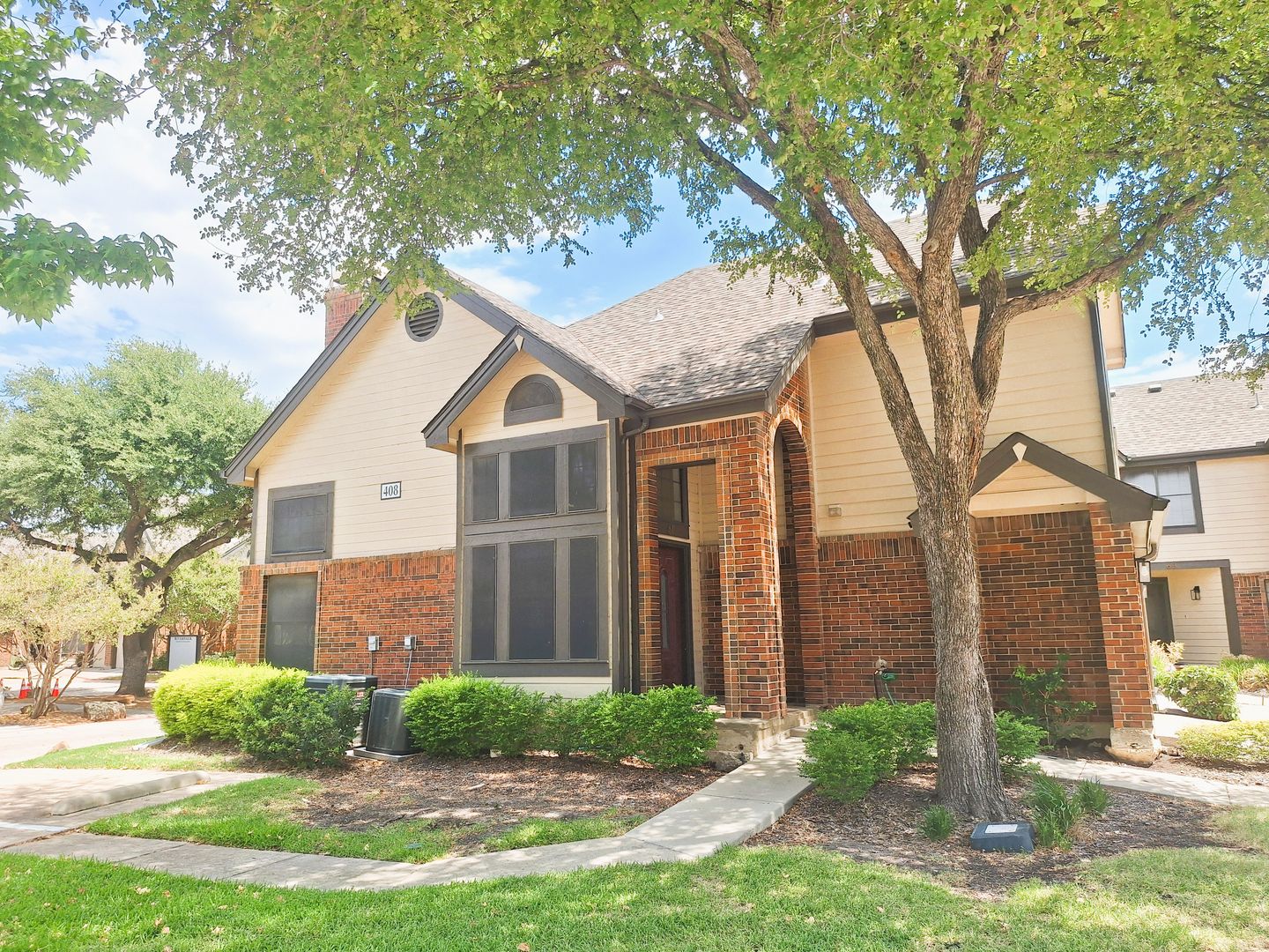 Irving House: 408 Santa Fe Trail Unit 61