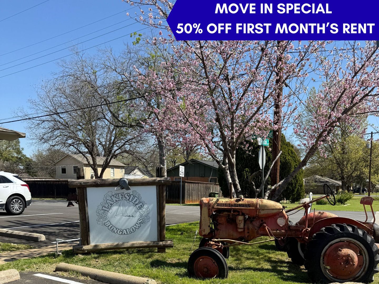 Grapevine Apartment: 625 Red Bud Lane
