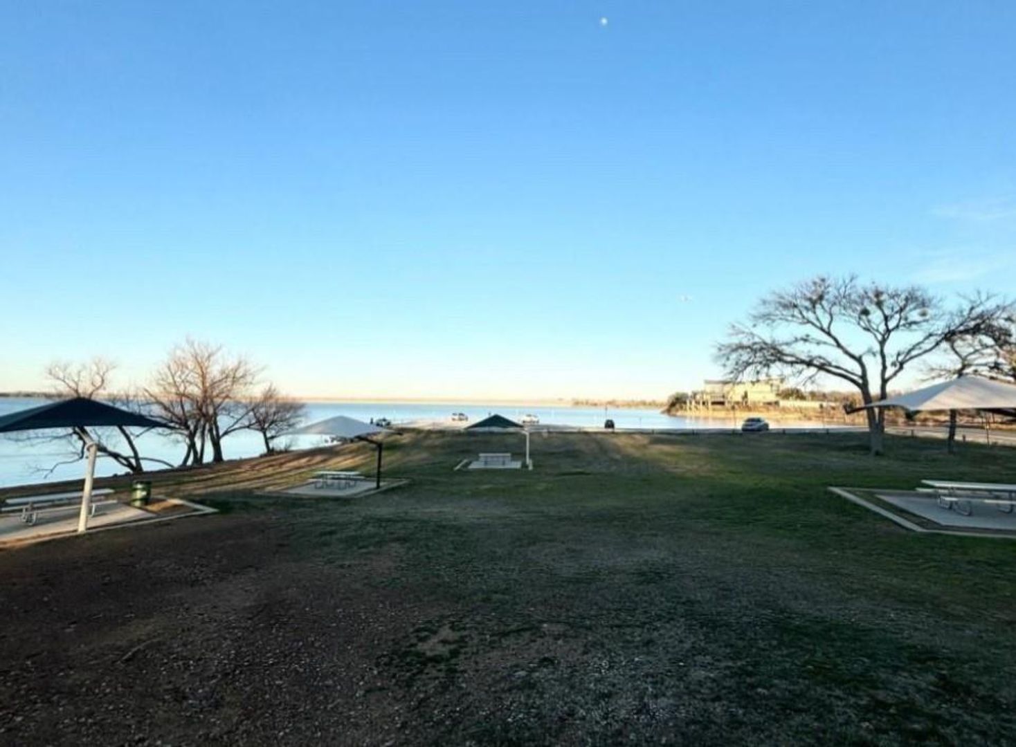 Grapevine Apartment: 625 Red Bud Lane