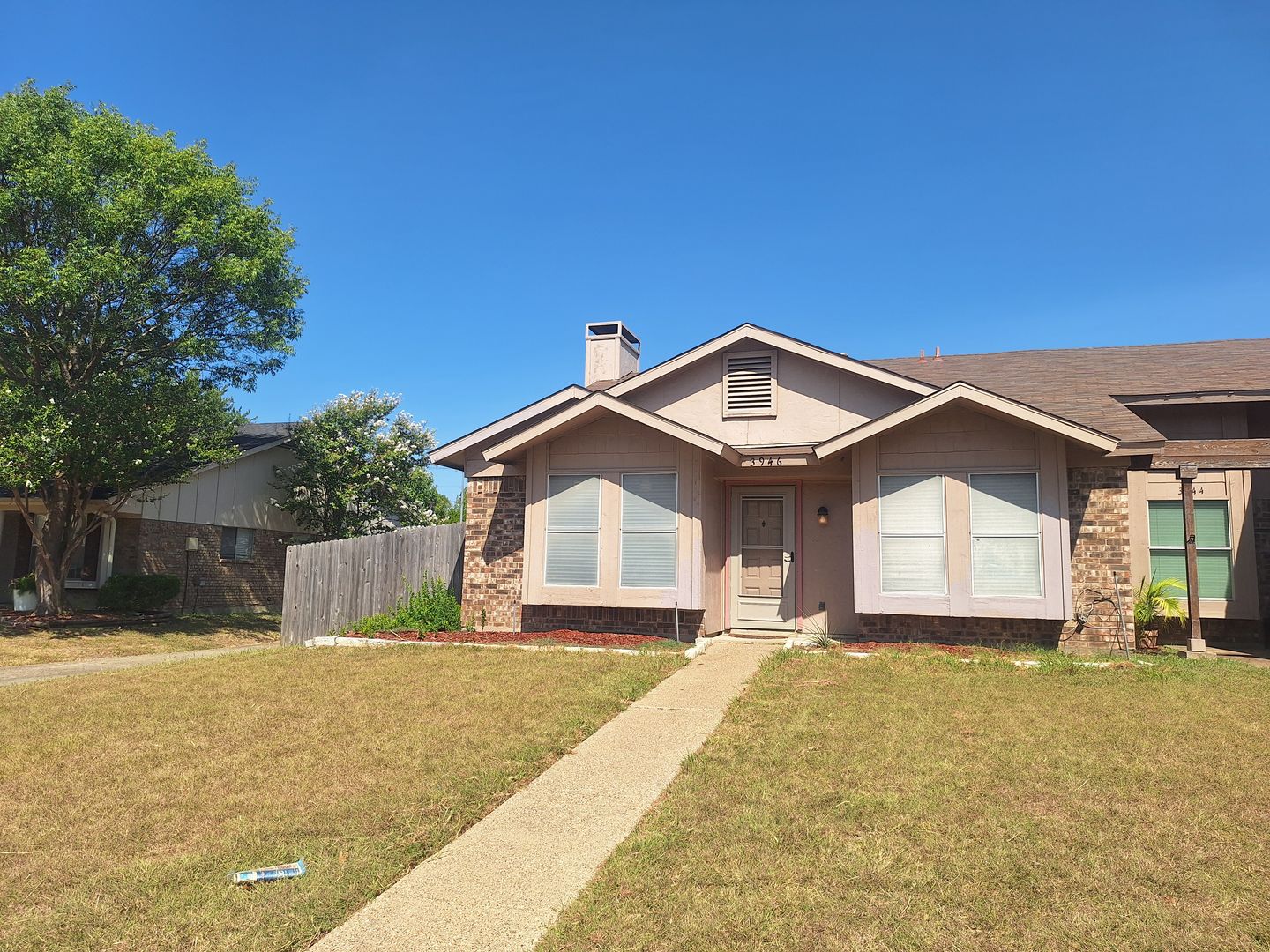 Garland Apartment: 3944 & 3946 Queens Ct