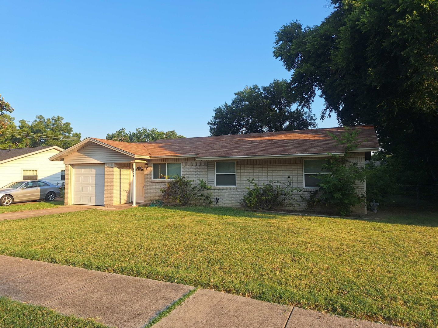 Watauga House: 6417 Dream Lane